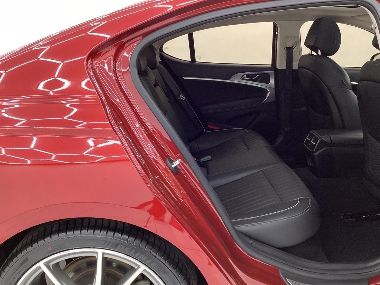 Genesis G70 2.0T AWD 2022