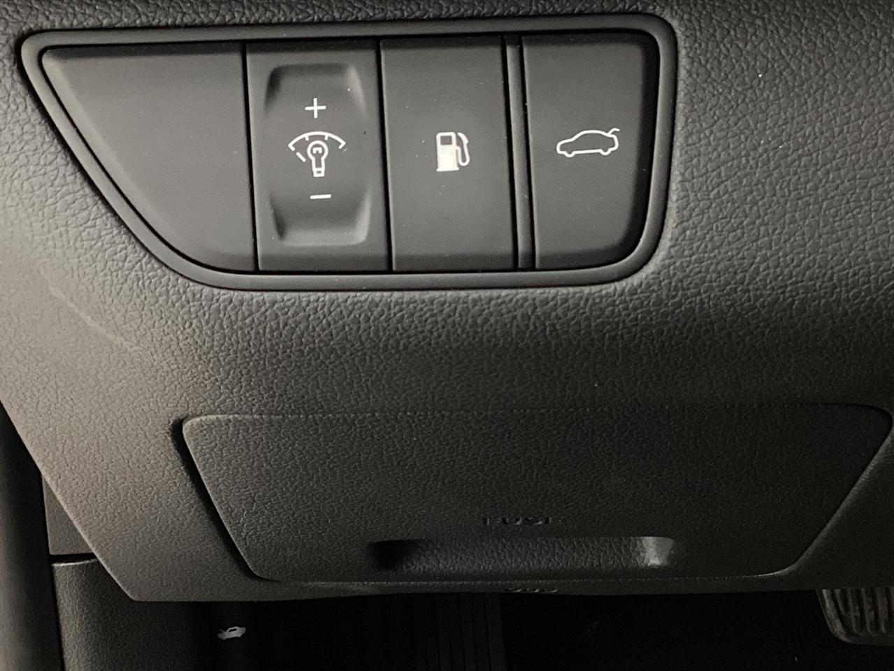 Genesis G70 2.0T AWD 2022