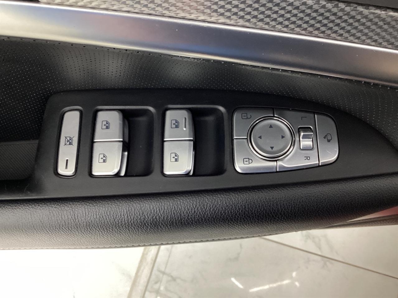 Genesis G70 2.0T AWD 2022