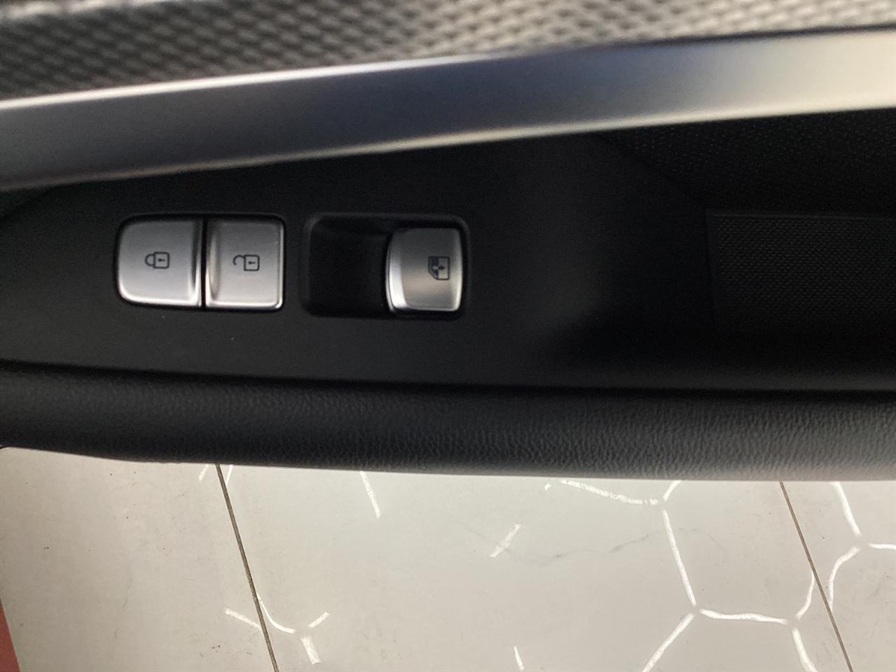 Genesis G70 2.0T AWD 2022