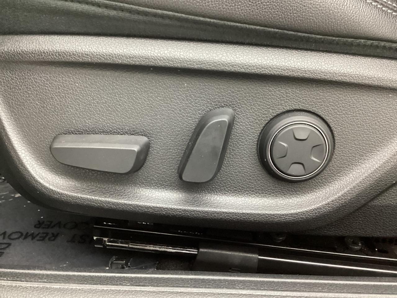 Genesis G70 2.0T AWD 2022