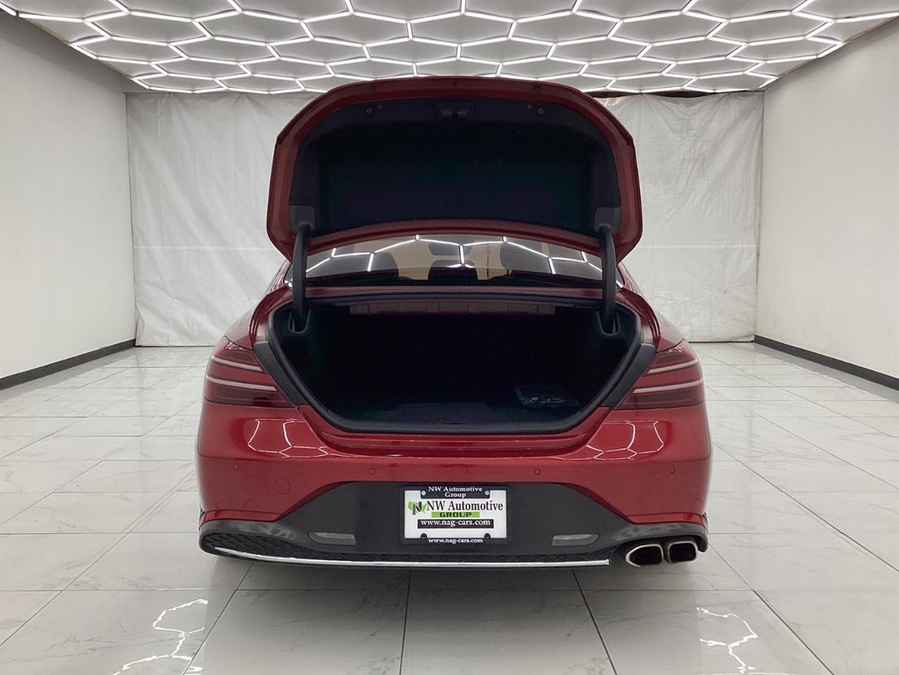 Genesis G70 2.0T AWD 2022