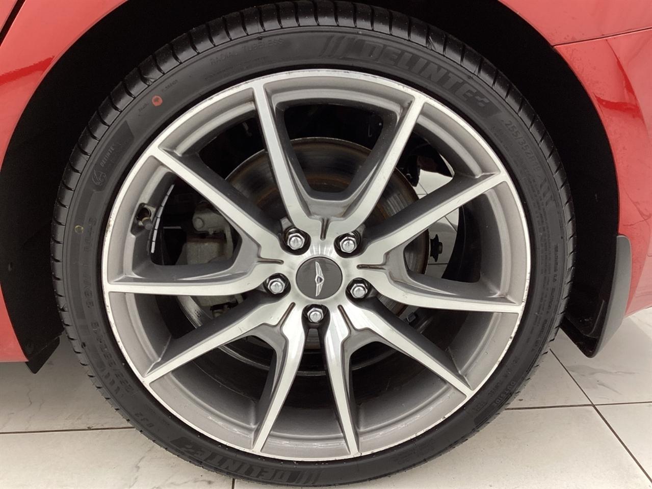 Genesis G70 2.0T AWD 2022