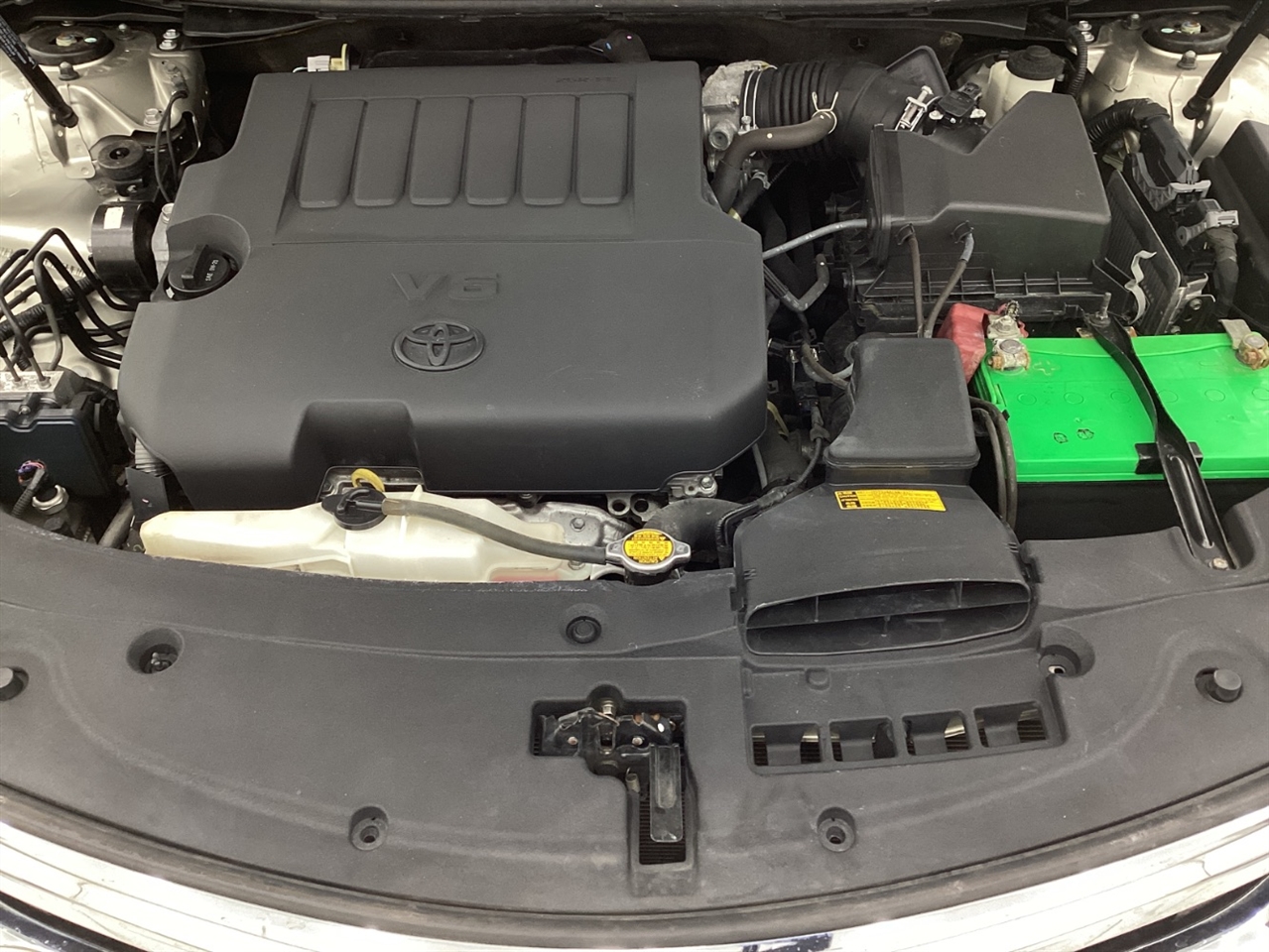 Toyota Avalon 4dr Sdn XLE Premium (Natl) 2013