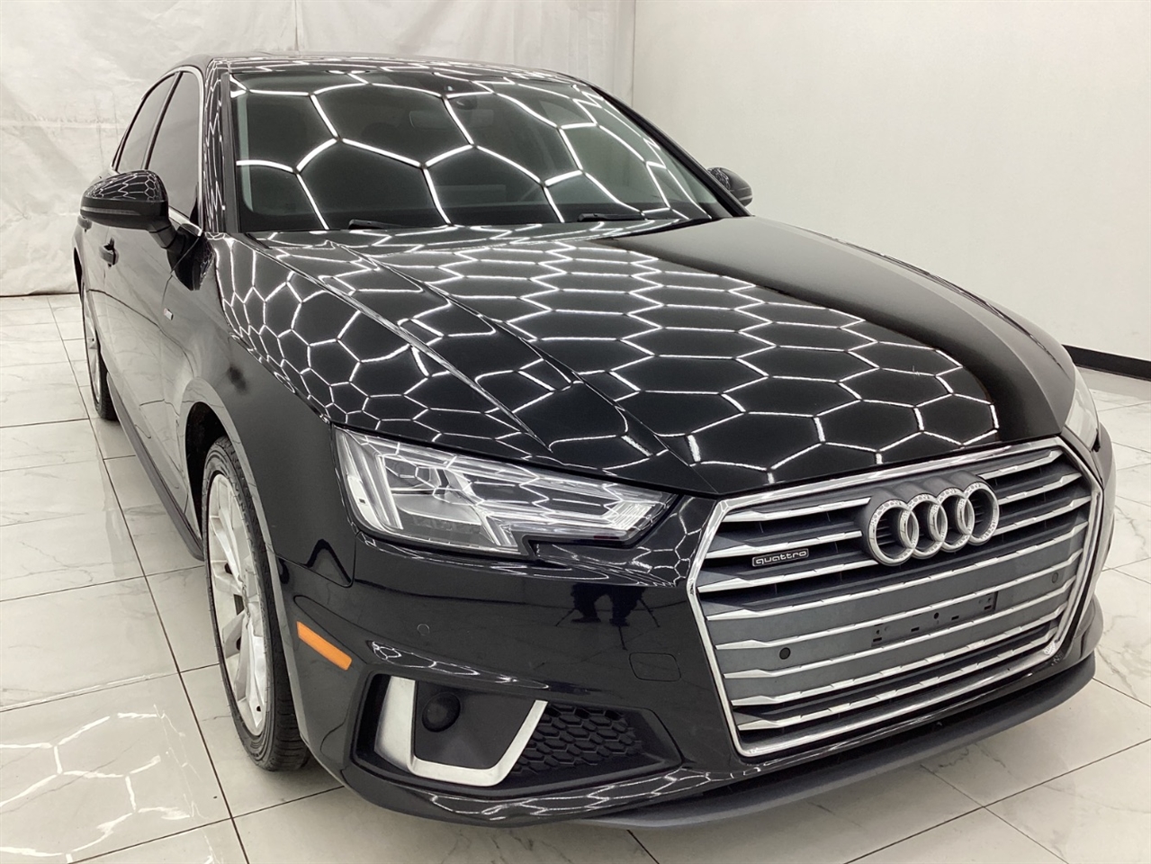 Audi A4 Premium Plus 45 TFSI quattro 2019