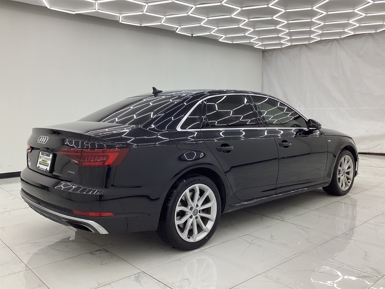 Audi A4 Premium Plus 45 TFSI quattro 2019