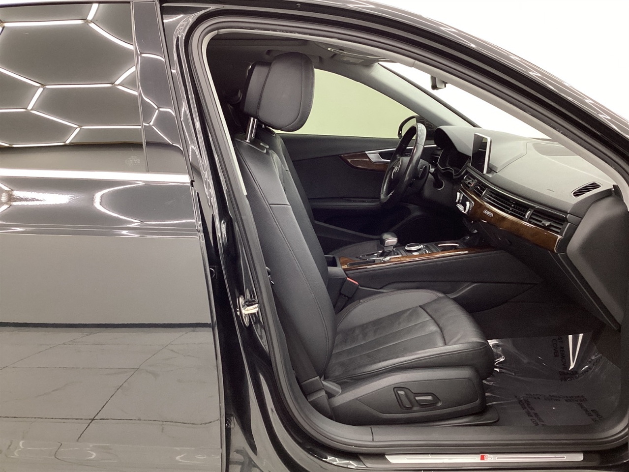 Audi A4 Premium Plus 45 TFSI quattro 2019