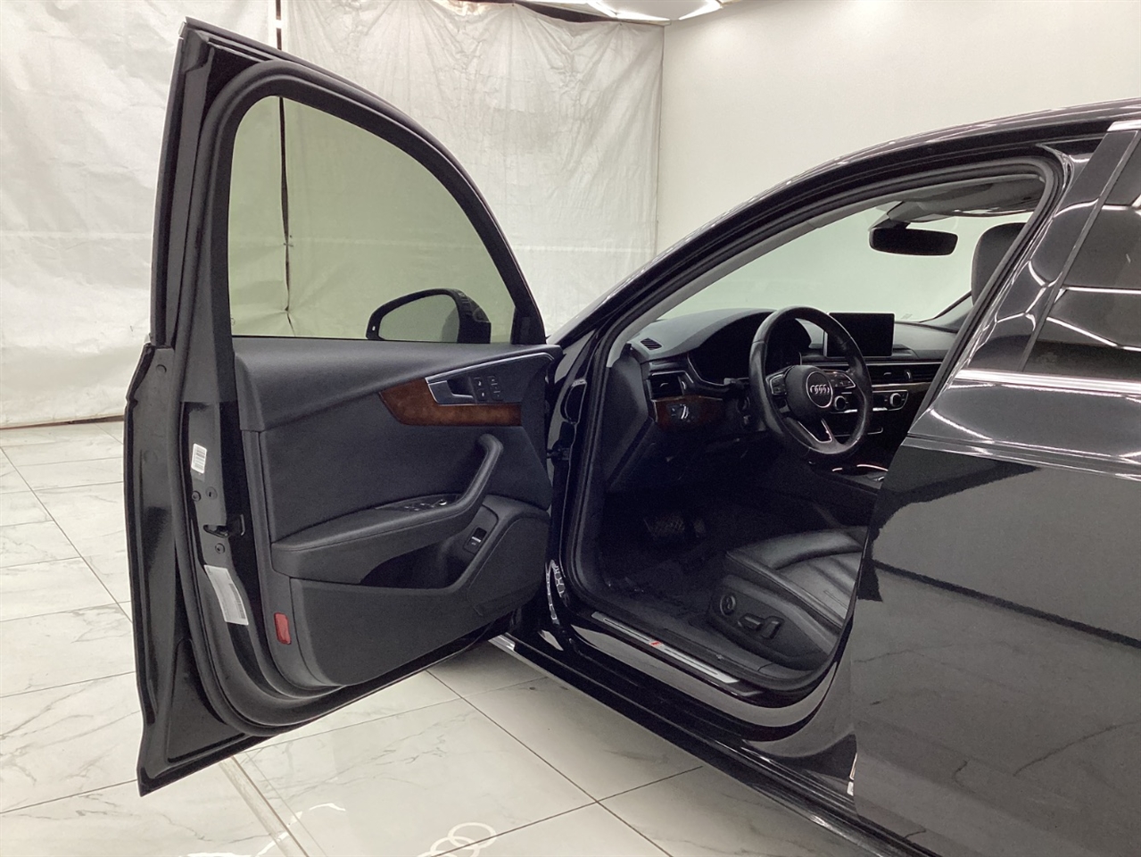 Audi A4 Premium Plus 45 TFSI quattro 2019