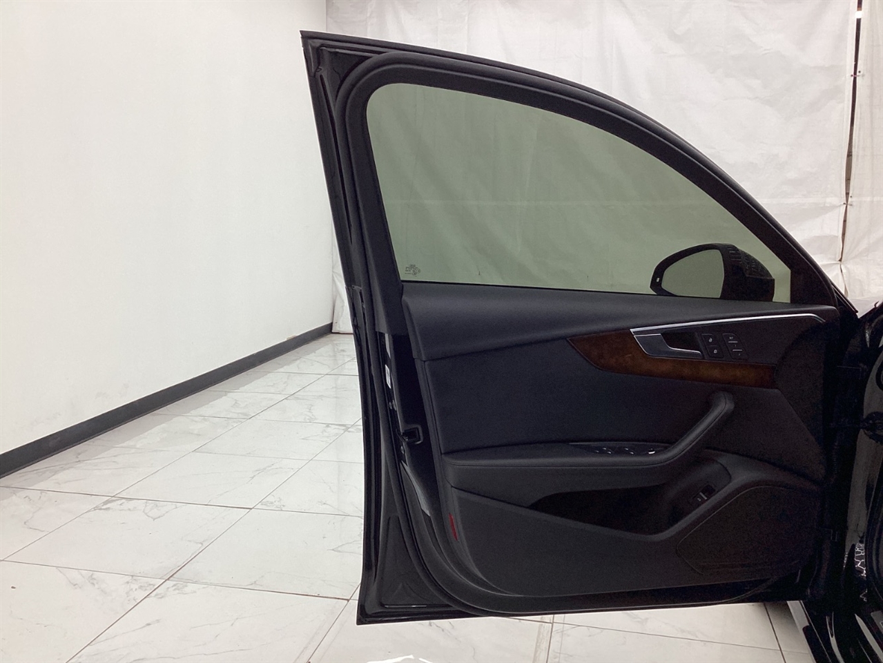 Audi A4 Premium Plus 45 TFSI quattro 2019