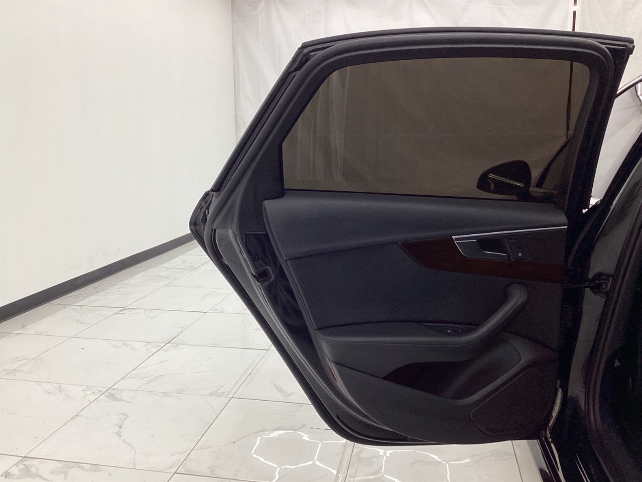 Audi A4 Premium Plus 45 TFSI quattro 2019