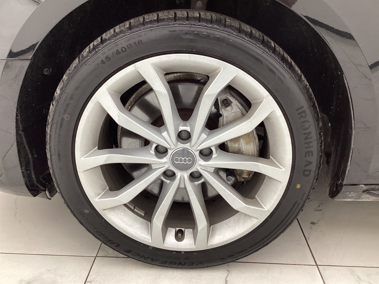 Audi A4 Premium Plus 45 TFSI quattro 2019