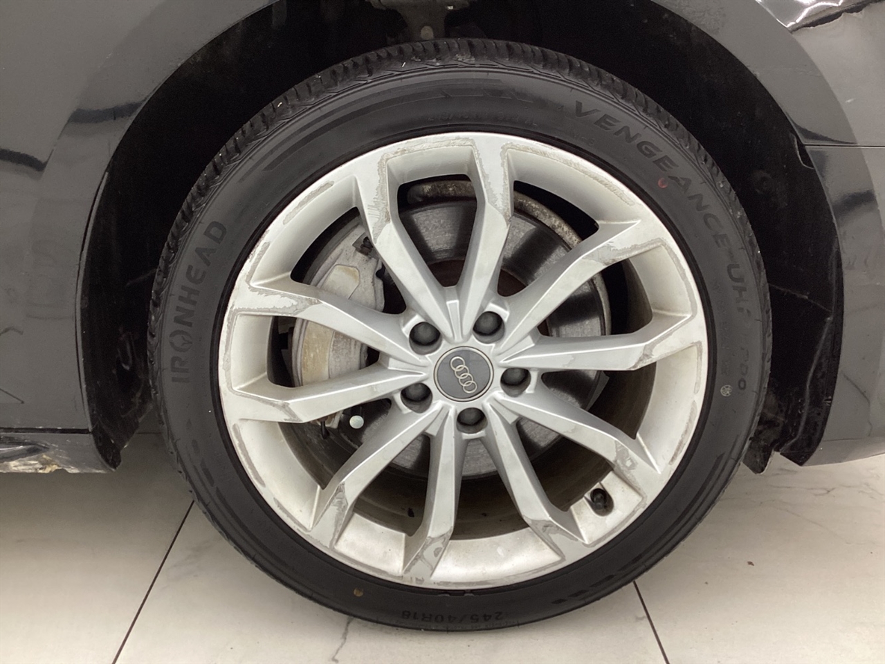 Audi A4 Premium Plus 45 TFSI quattro 2019