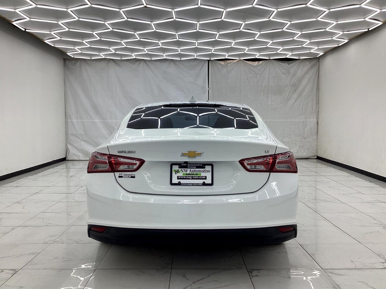 Chevrolet Malibu 4dr Sdn LT 2021