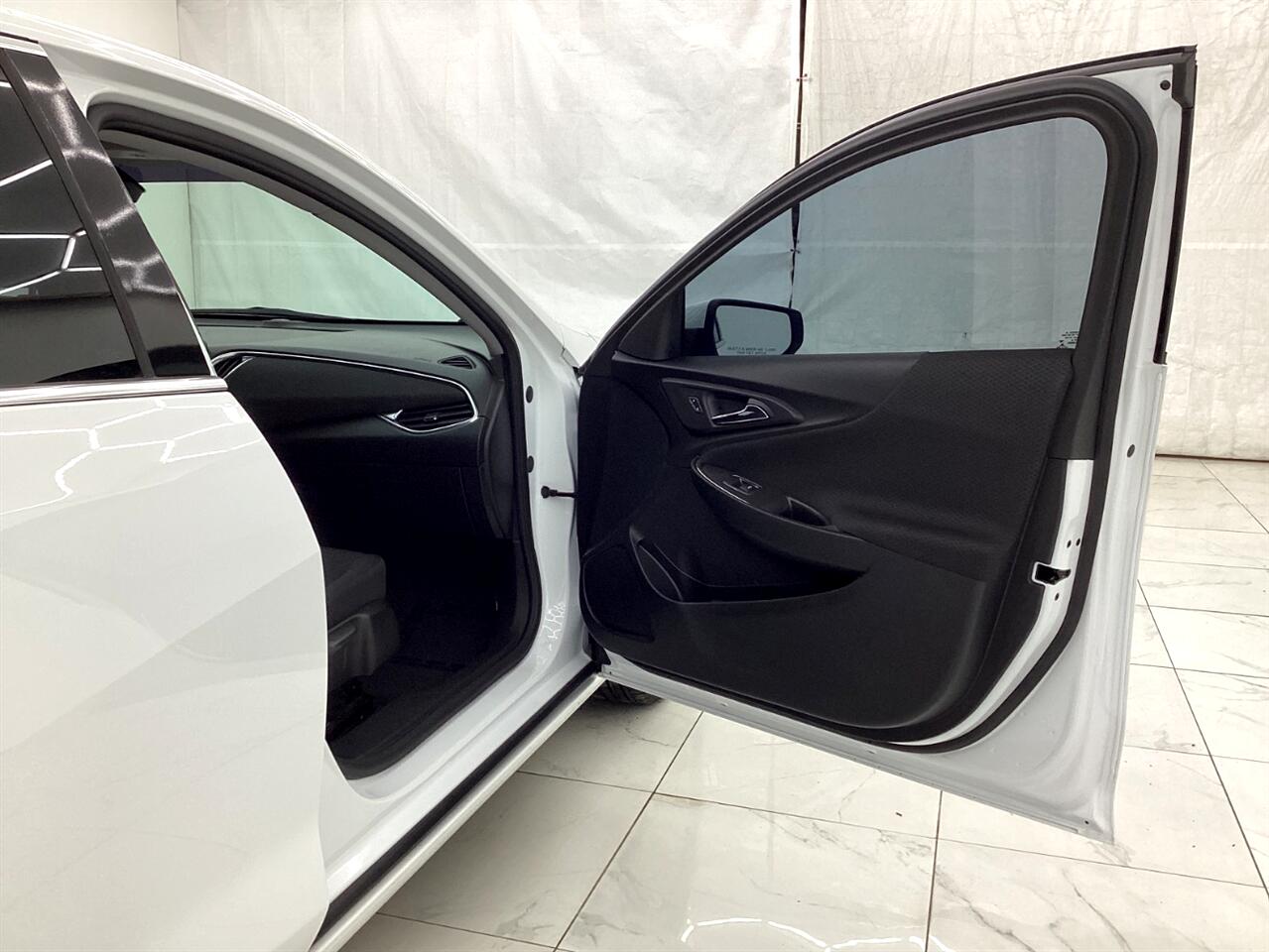 Chevrolet Malibu 4dr Sdn LT 2021