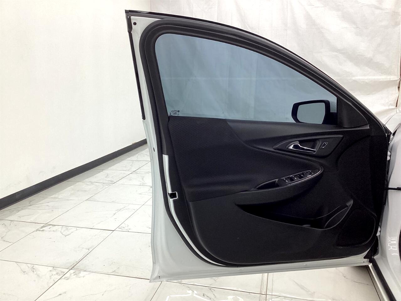 Chevrolet Malibu 4dr Sdn LT 2021