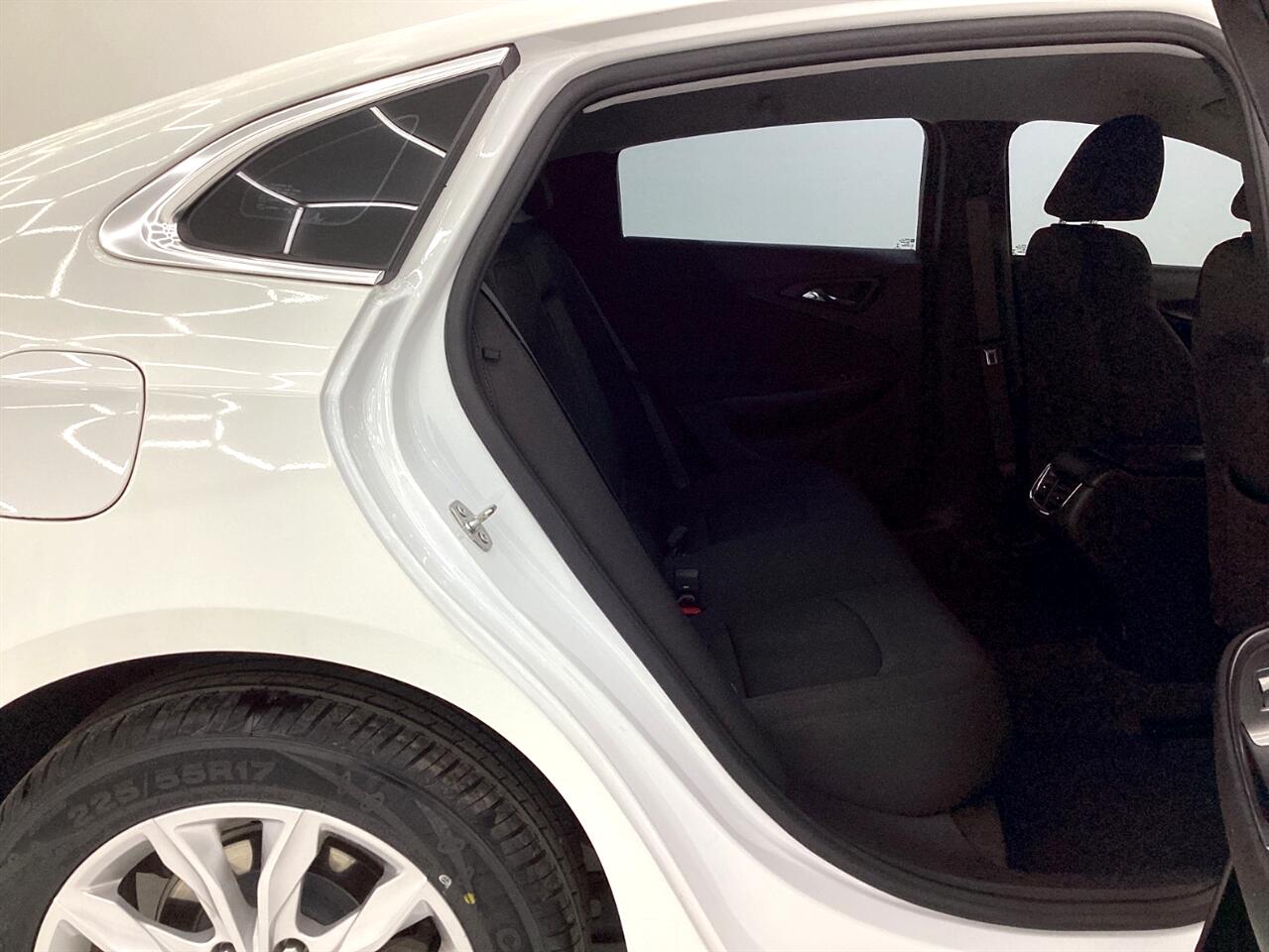 Chevrolet Malibu 4dr Sdn LT 2021