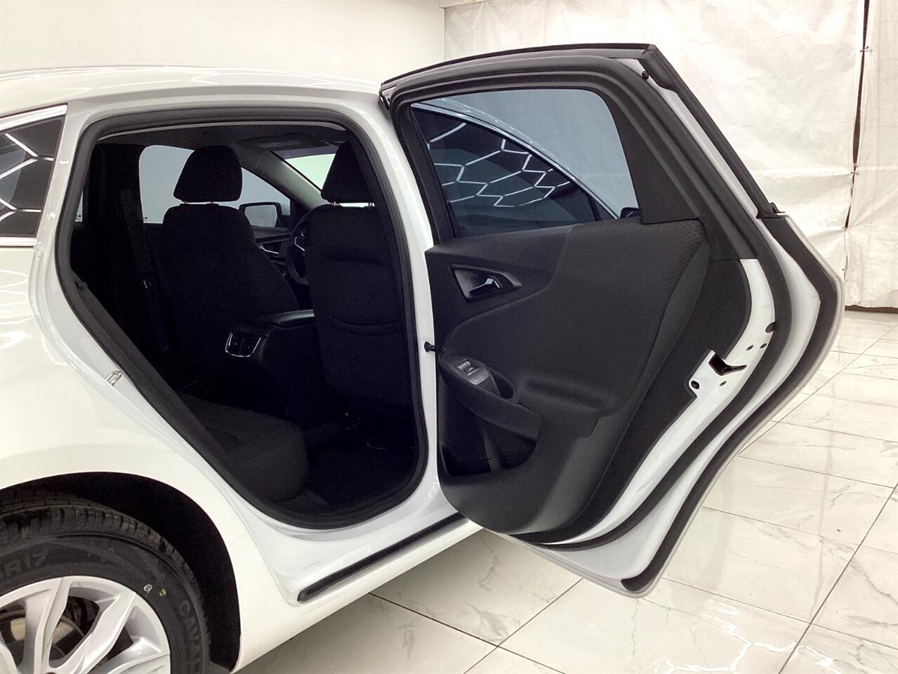 Chevrolet Malibu 4dr Sdn LT 2021