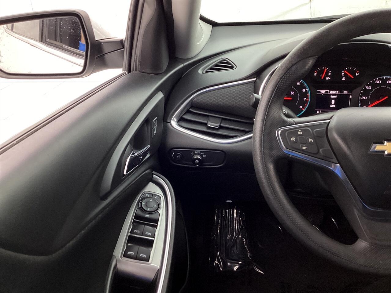 Chevrolet Malibu 4dr Sdn LT 2021