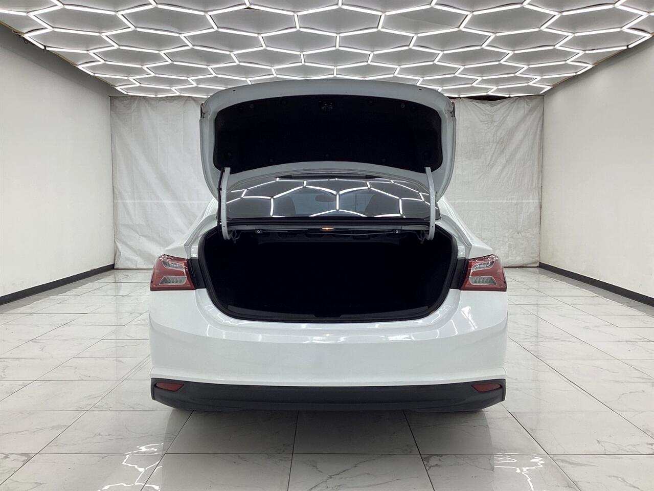 Chevrolet Malibu 4dr Sdn LT 2021