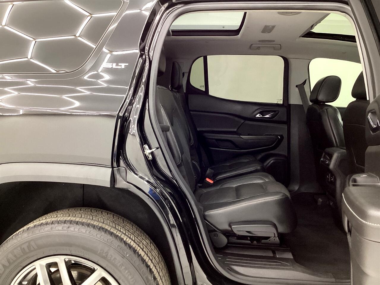 GMC Acadia AWD 4dr SLT w/SLT-1 2018