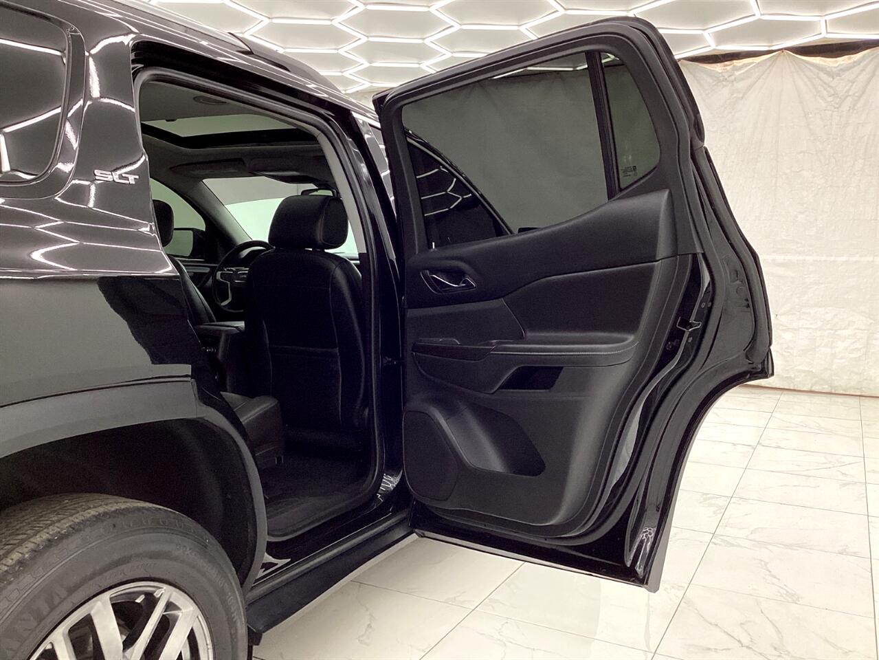 GMC Acadia AWD 4dr SLT w/SLT-1 2018