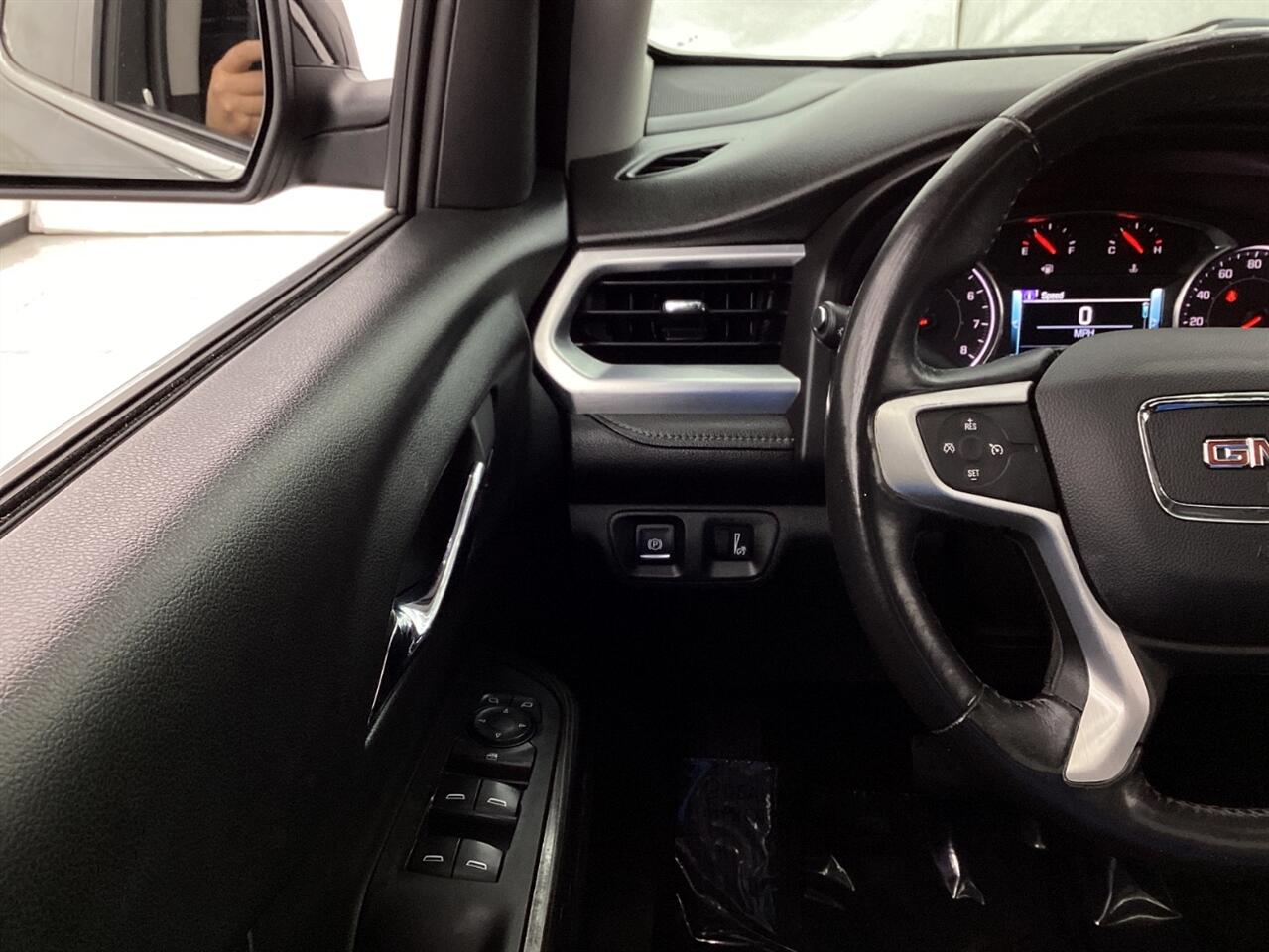 GMC Acadia AWD 4dr SLT w/SLT-1 2018