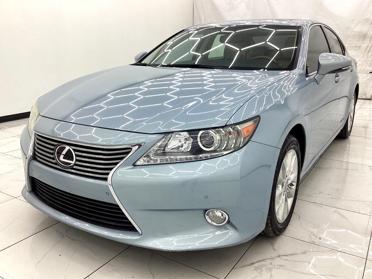 Lexus ES 300h 4dr Sdn Hybrid 2013