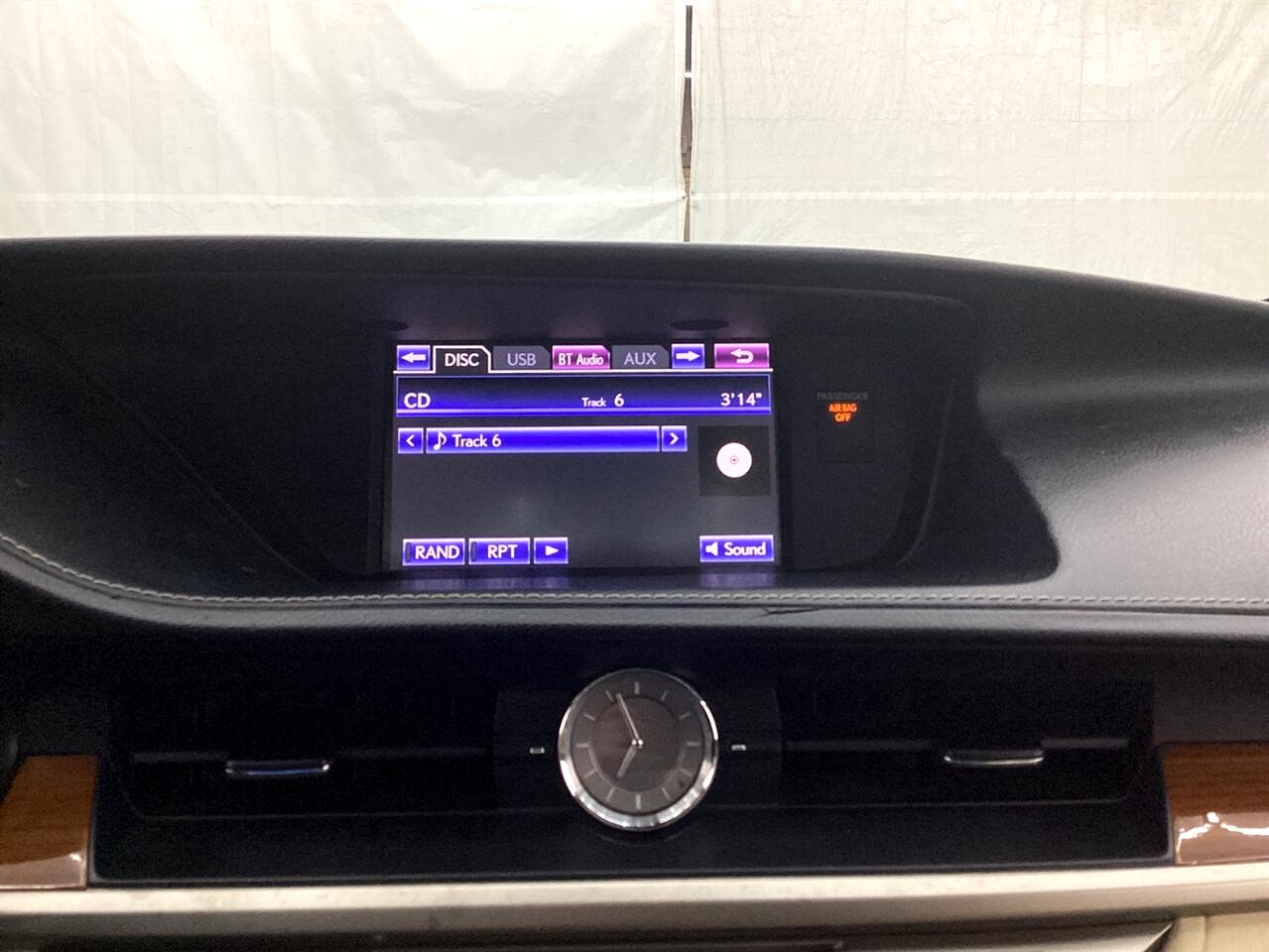 Lexus ES 300h 4dr Sdn Hybrid 2013