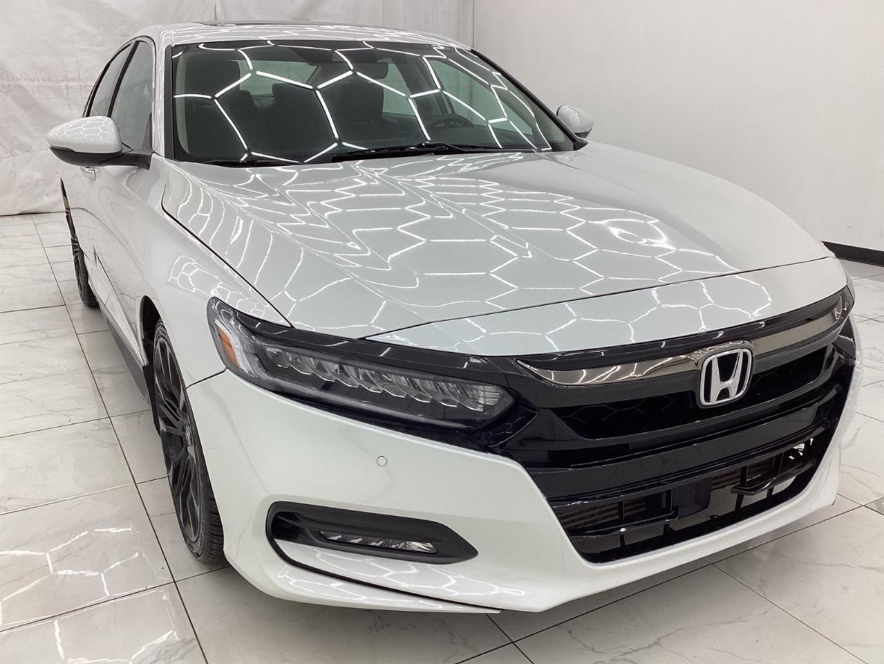 Honda Accord Touring 2.0T Auto 2018