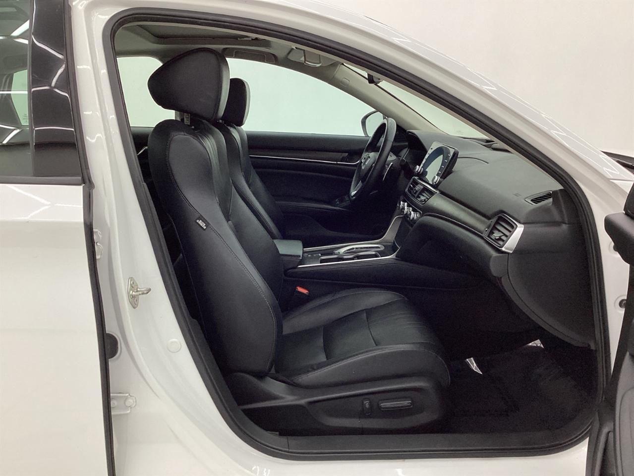 Honda Accord Touring 2.0T Auto 2018