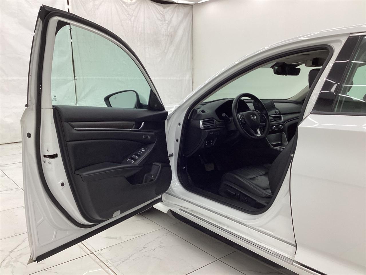 Honda Accord Touring 2.0T Auto 2018