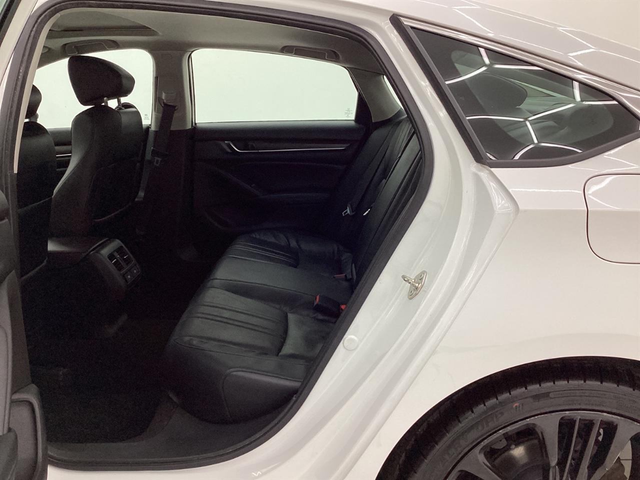 Honda Accord Touring 2.0T Auto 2018