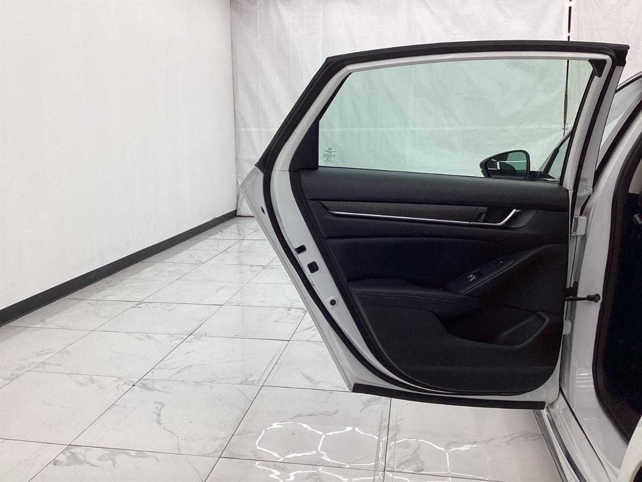 Honda Accord Touring 2.0T Auto 2018