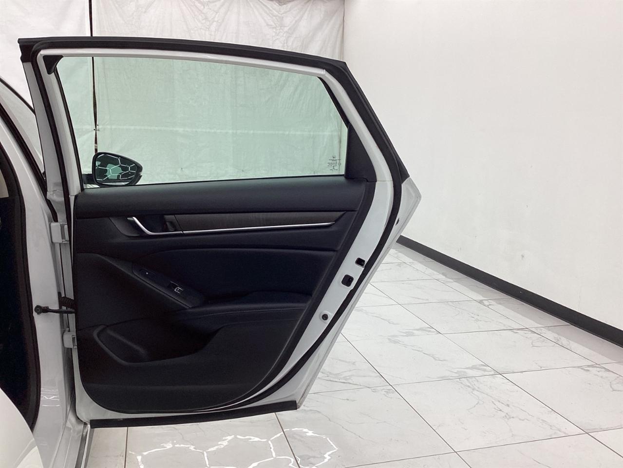 Honda Accord Touring 2.0T Auto 2018