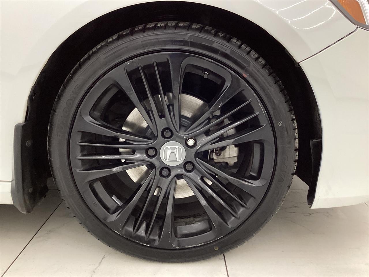 Honda Accord Touring 2.0T Auto 2018