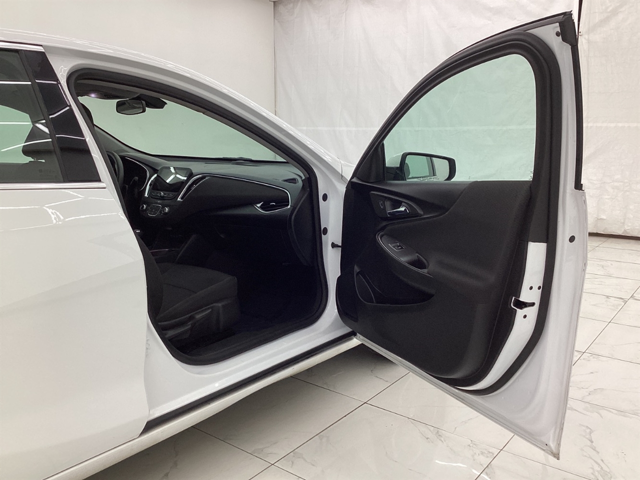 Chevrolet Malibu 4dr Sdn LT 2020