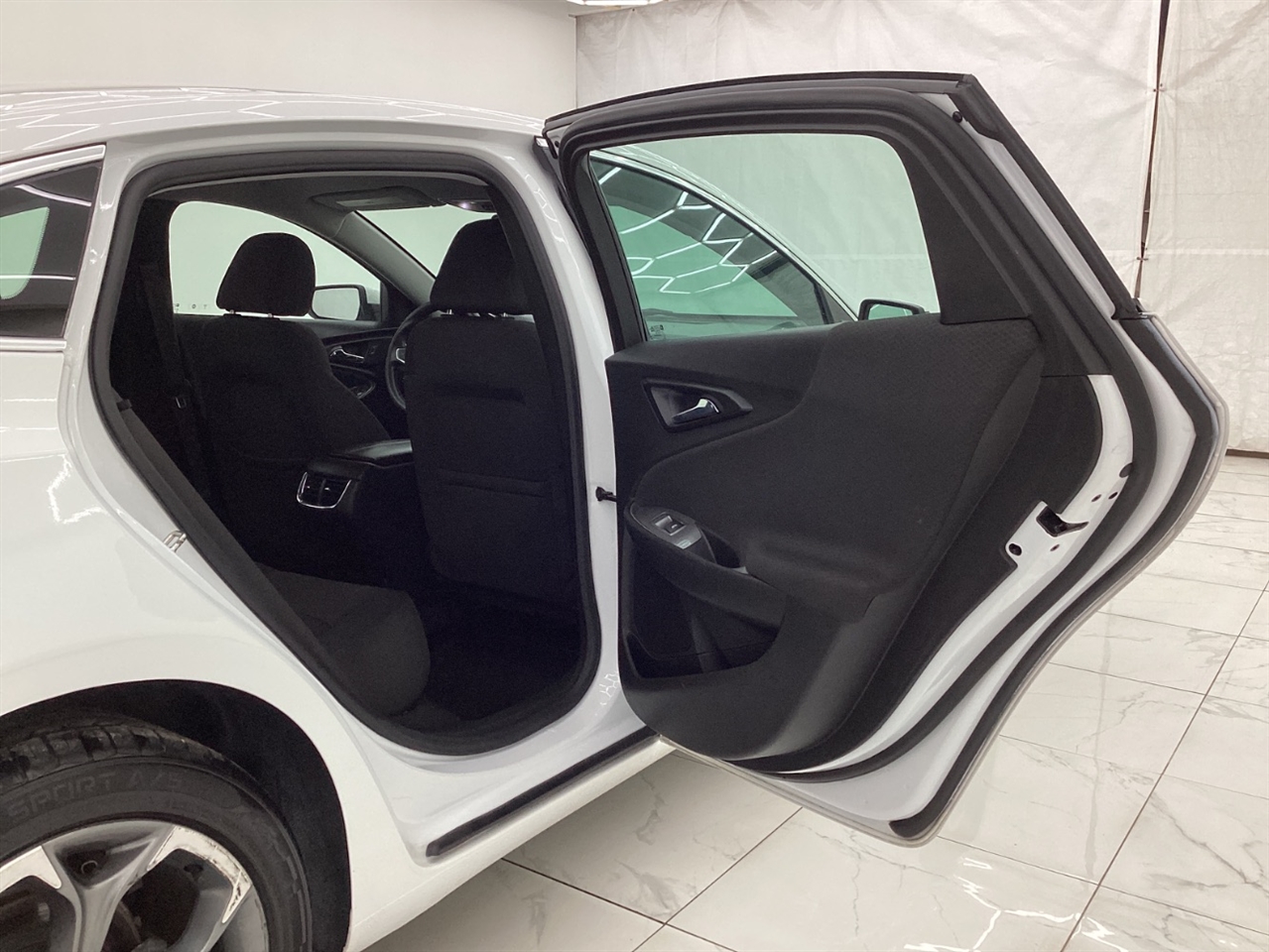 Chevrolet Malibu 4dr Sdn LT 2020