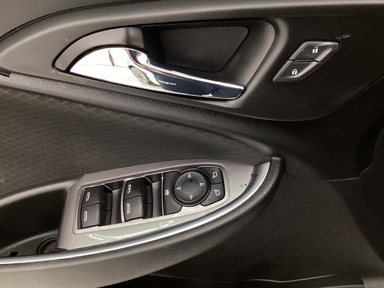 Chevrolet Malibu 4dr Sdn LT 2020