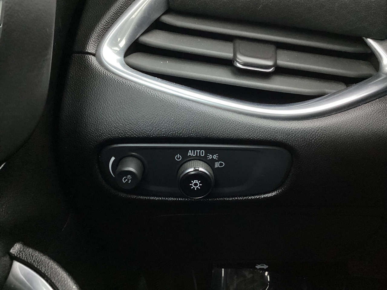 Chevrolet Malibu 4dr Sdn LT 2020