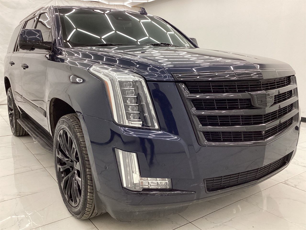 Cadillac Escalade 4WD 4dr Luxury 2020