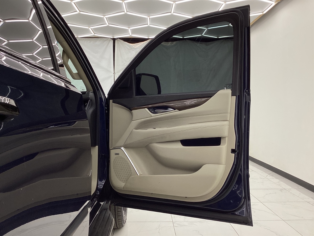 Cadillac Escalade 4WD 4dr Luxury 2020