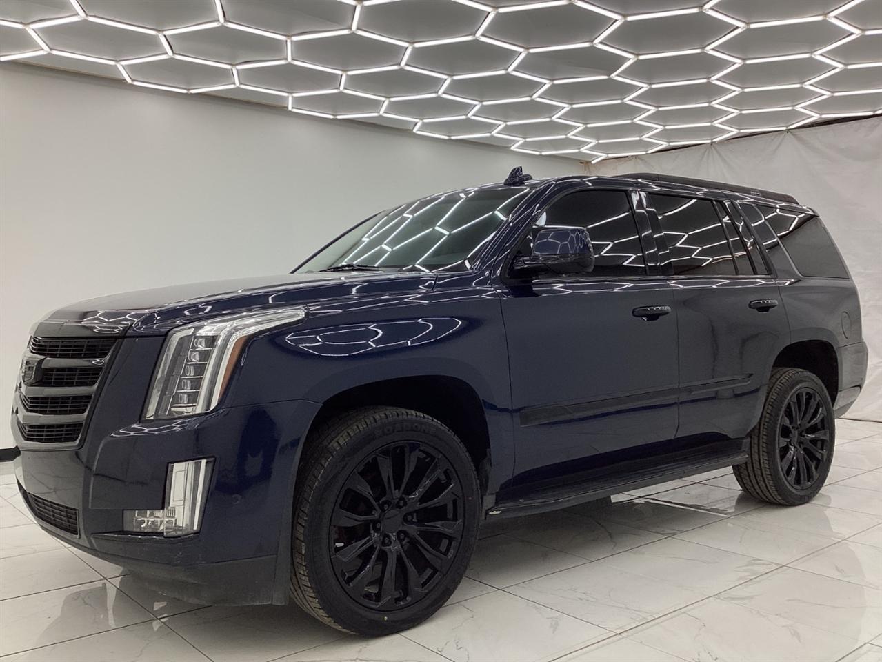 Cadillac Escalade 4WD 4dr Luxury 2020
