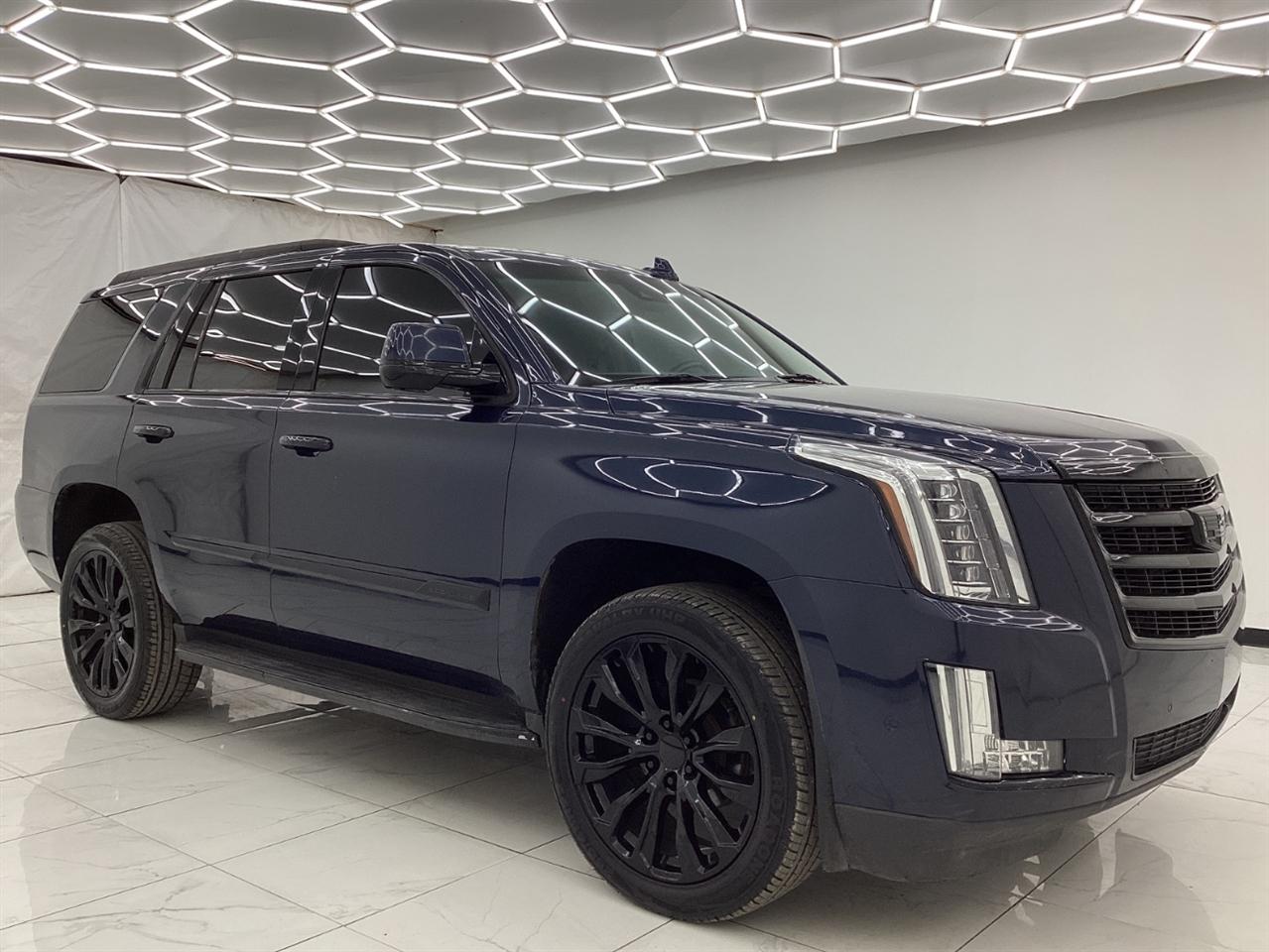 Cadillac Escalade 4WD 4dr Luxury 2020