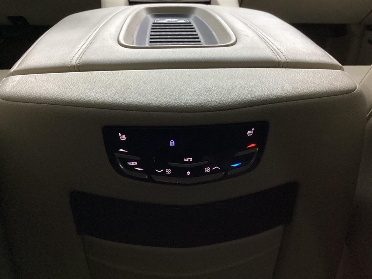 Cadillac Escalade 4WD 4dr Luxury 2020