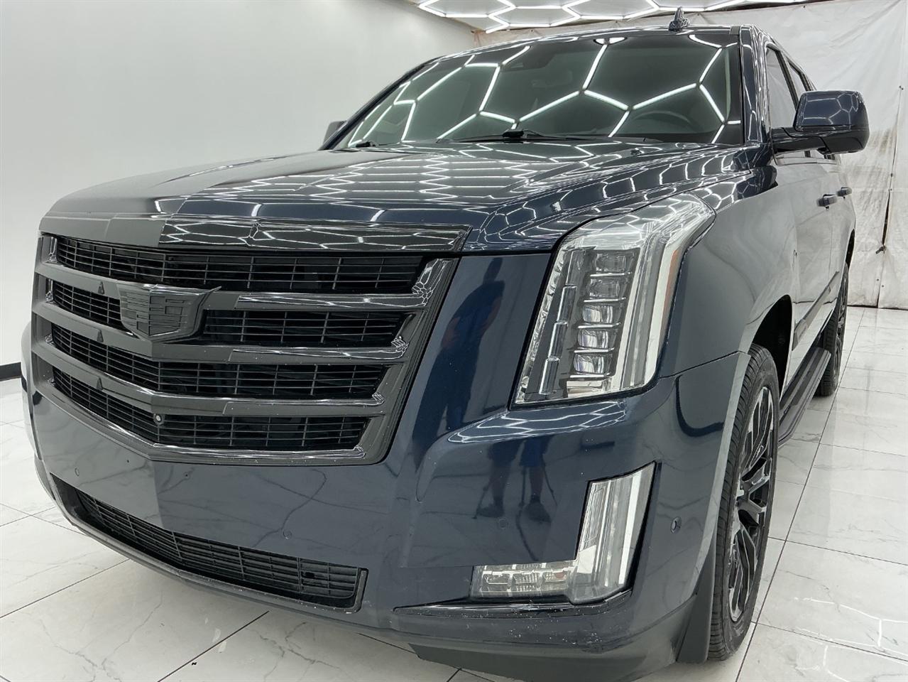 2020 Cadillac Escalade 4WD 4dr Luxury