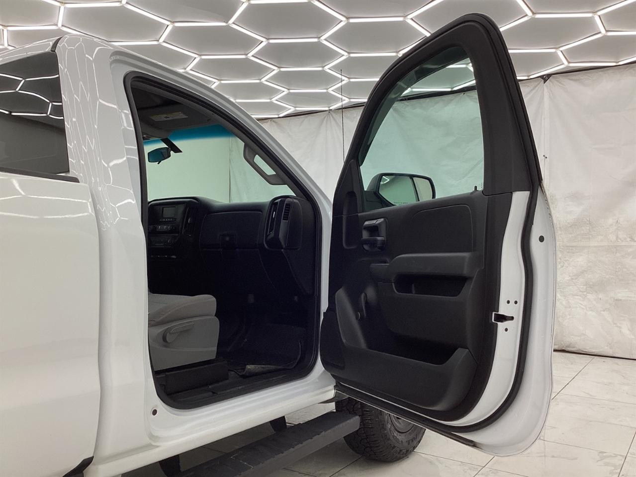 Chevrolet Silverado 1500 2WD Reg Cab 119.0" Work Truck 2016