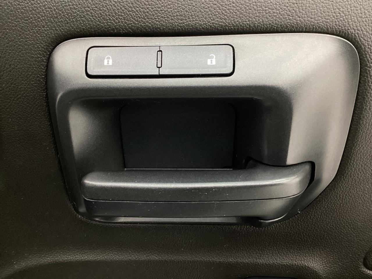 Chevrolet Silverado 1500 2WD Reg Cab 119.0" Work Truck 2016