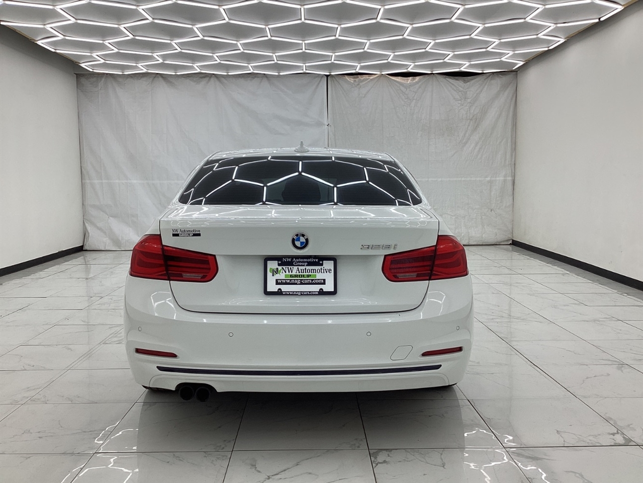 BMW 3 Series 4dr Sdn 328i RWD South Africa SULEV 2016