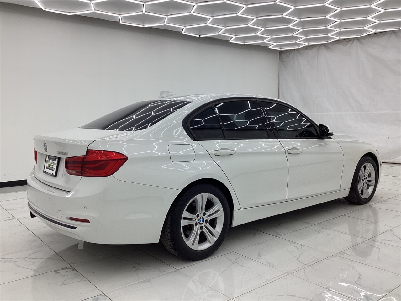 BMW 3 Series 4dr Sdn 328i RWD South Africa SULEV 2016