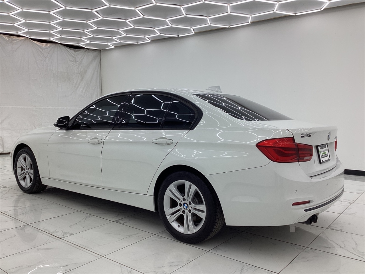BMW 3 Series 4dr Sdn 328i RWD South Africa SULEV 2016